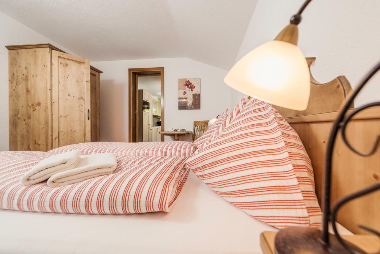 Haus Christine Hotell Ried im Zillertal Eksteriør bilde